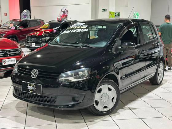 VOLKSWAGEN FOX 1.0 MI TREND 8V FLEX 4P MANUAL VOLKSWAGEN FOX 1.0 MI TREND 8V FLEX 4P MANUAL